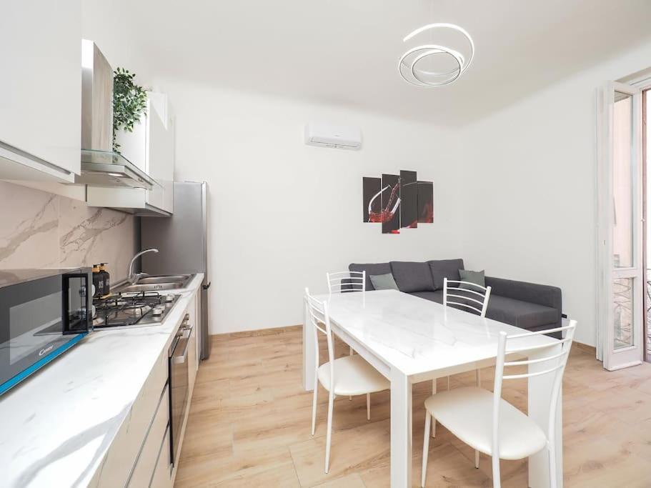 20 Min From Duomo Exclusive House - City Center Sesto San Giovanni Luaran gambar